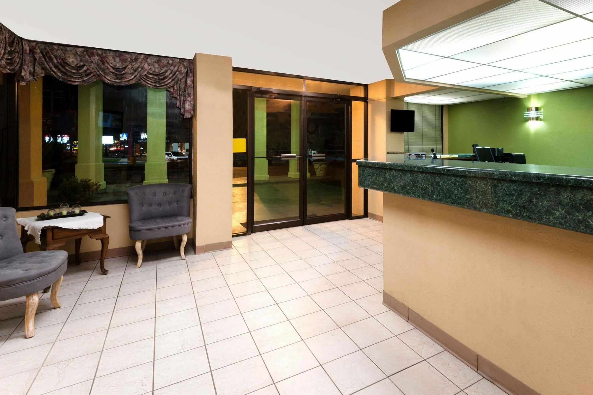 Hotel Baymont By Wyndham Troy Zewnętrze zdjęcie